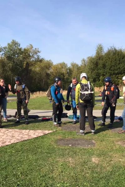 Cenově zvýhodněné základní kurzy PARAŠUTISMU